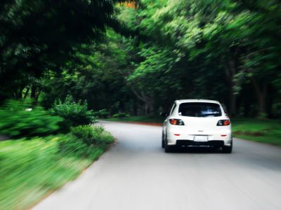 “秋名山神车”五菱，摧毁特斯拉(TSLA.US)神话