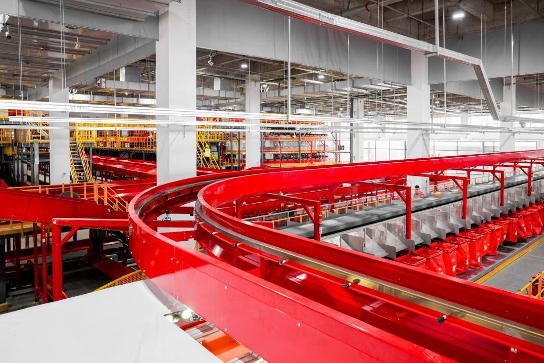 极兔(01519)全球最大自建物流枢纽正式启用 全力保障“双11”物流高峰