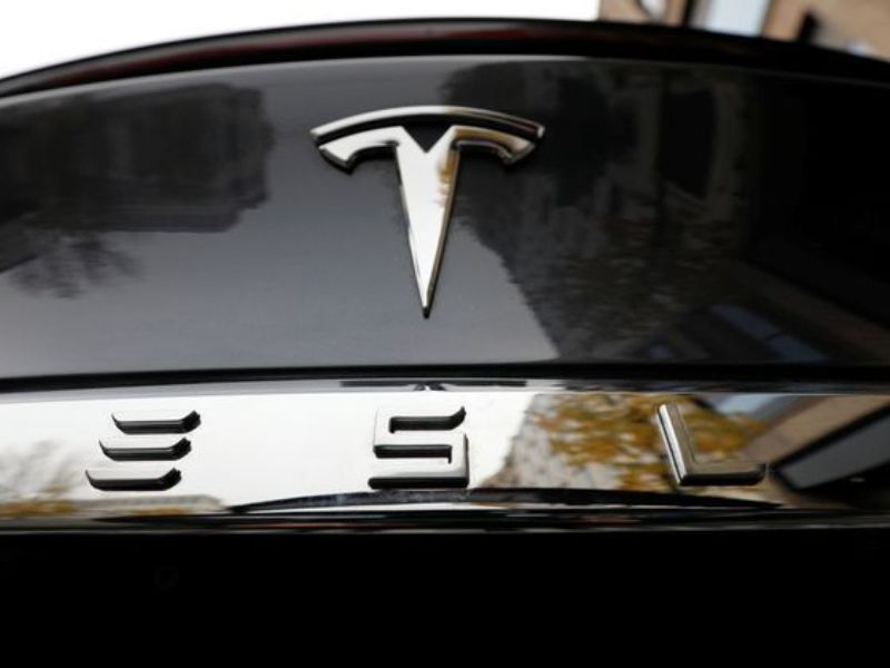 特斯拉(TSLA.US)10月中国产汽车销量再度下滑 全年或再现下行趋势
