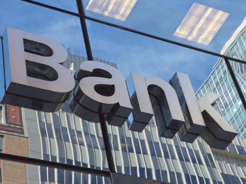 富国银行策略师:科技股估值已高 资金正轮动至防御及金融板块