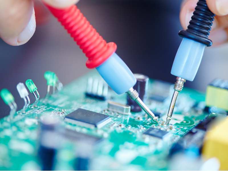 小心“增收不增利”陷阱!高盛下调超微电脑(SMCI.US)至“卖出”:利润率才是硬伤