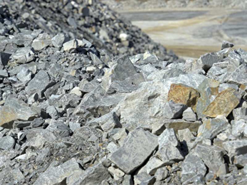 港股异动 | 龙蟠科技(02465)高开逾4% 预计2026年将与宁德时代(03750)发生不超过70亿元采购交易