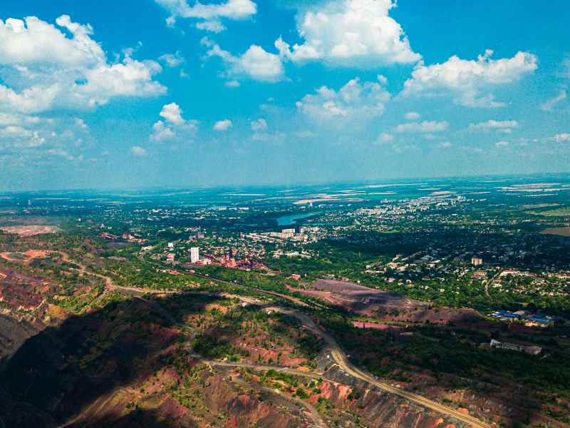 大和:洛陽鉬業(03993)去年經常性淨利潤勝預期 評級“買入”