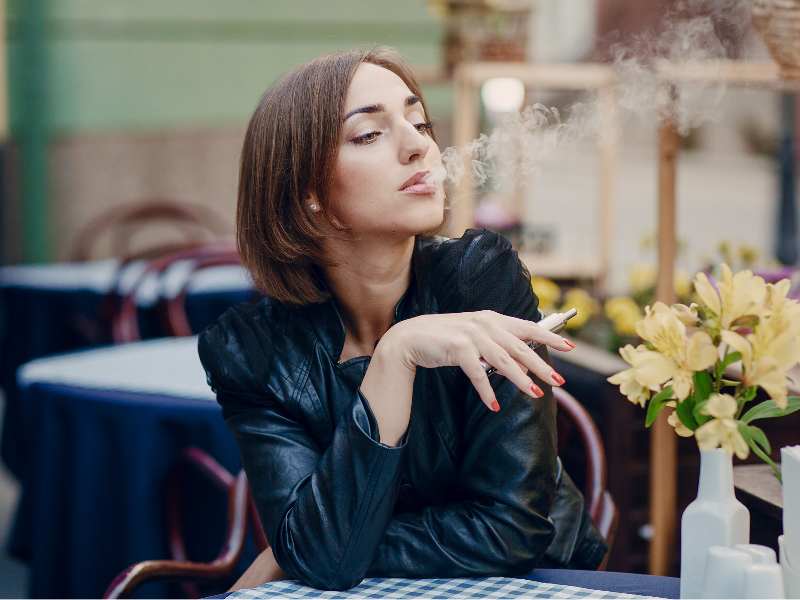 港股异动 | 中烟香港(06055)早盘涨超5% 雪茄出海平台初步建立 机构称关注潜在国际化收并购