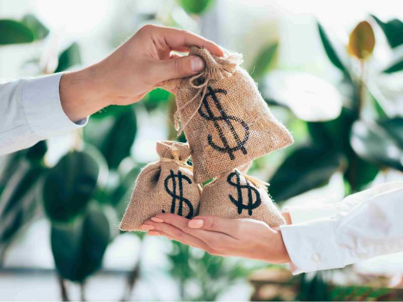 STERLING GP(01825)股东将股票存入凯基证券亚洲 存仓市值781.06万港元