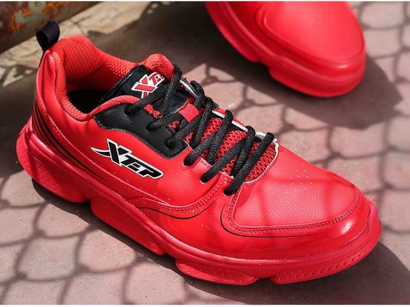 國信證券:維持特步國際(01368)“優於大市”評級 第四季度主品牌流水持平