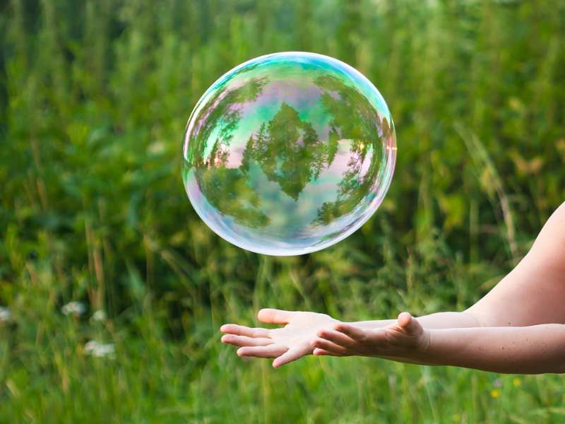 港股異動 | 新意網集團(01686)現漲近7% 本月股價累漲超六成 機構看好AIDC全產業鏈值重估