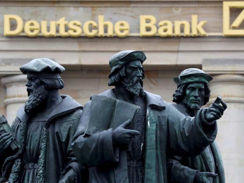 因員工涉洗錢調查遭突襲搜查 德銀(DB.US)盤前應聲走低