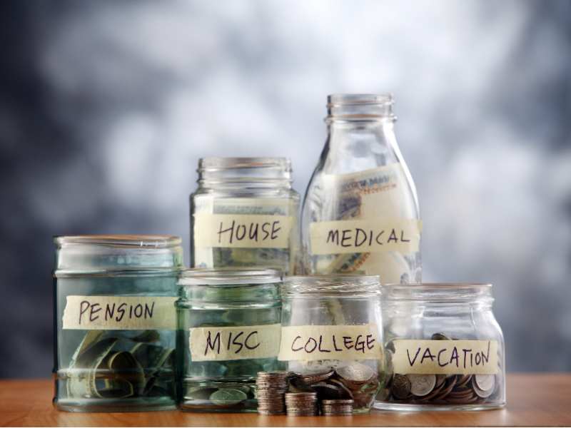 依波路(01856)股東將股票由六福證券(香港)轉入貝德斯證券 轉倉市值3977.5萬港元