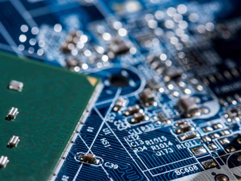 鞏固霸主地位!傳SK海力士拿下英偉達(NVDA.US)Vera Rubin平臺七成HBM訂單