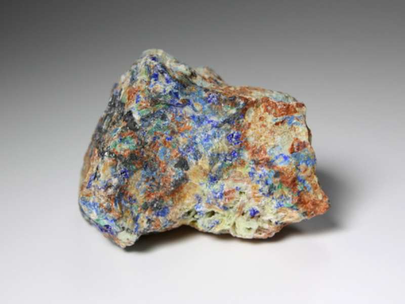 港股異動 | 比優集團(09893)漲近15% 金銅價格持續走強 公司坐擁兩處礦業資產