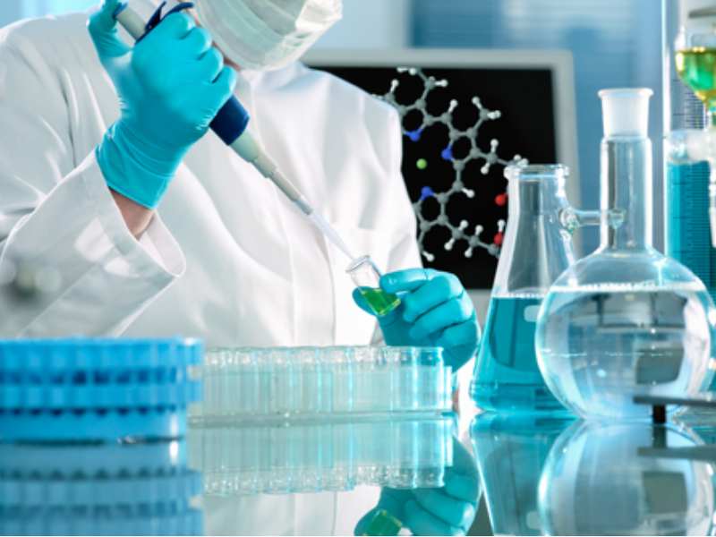 港股異動 | 諾誠健華(09969)高開逾13% 預計2025年歸母淨利約6.33億元 首次實現扭虧爲盈