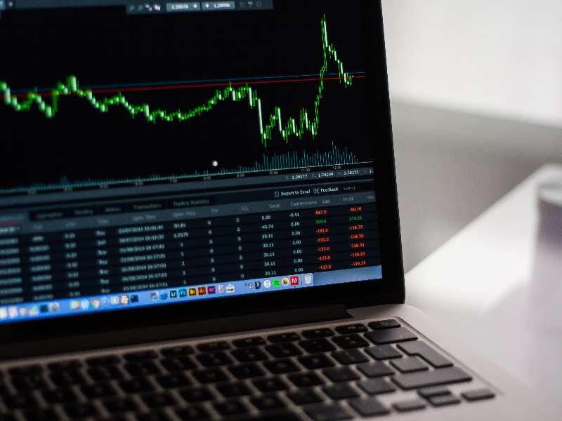 ICE執法爭議成“毒藥”!美股私營監獄股暴跌 Q4業績或難驅動股價反彈