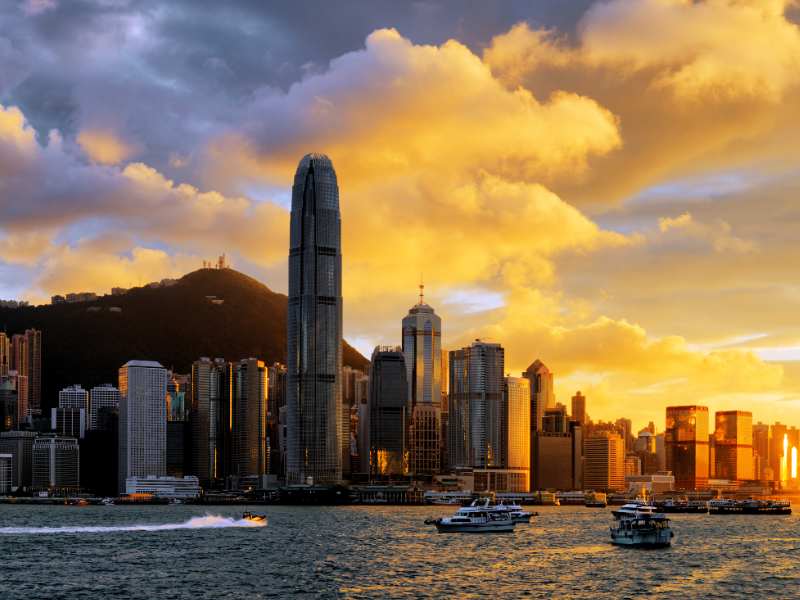 農曆新年假期預計約有1138萬人次經各海、陸、空管制站進出香港