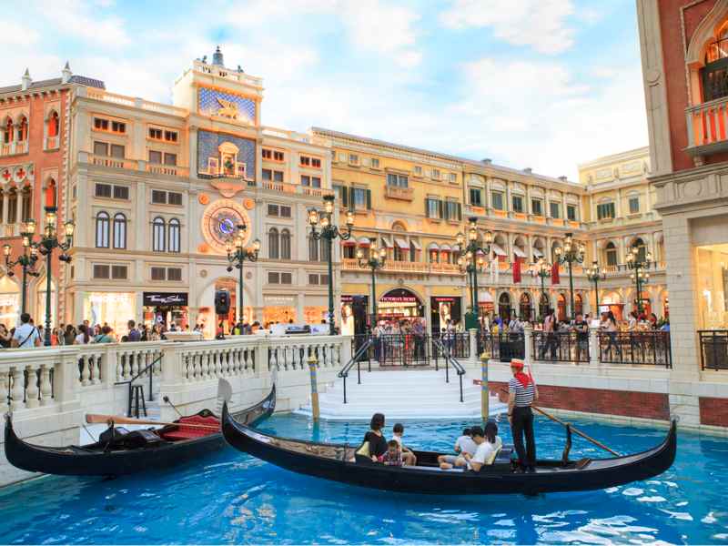 澳門金管局:2025年下半年澳門銀行新批覈的中小企業信貸限額環比下跌8.4%至45億澳門元