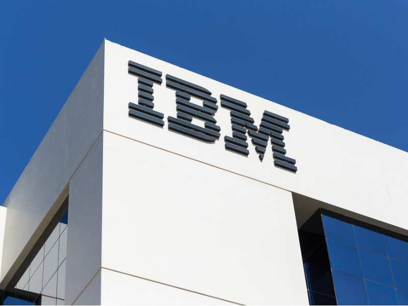 Anthropic再發布“顛覆性”AI工具 IBM Corp(IBM.US)股價暴跌超13%
