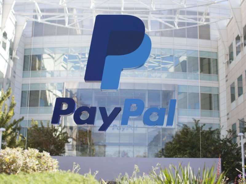 市值腰斬後引潛在買家覬覦!收購傳聞提振下PayPal(PYPL.US)逆勢收漲