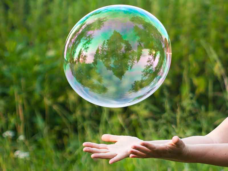 港股異動 | 大族數控(03200)漲超6% 全球AI算力基建加碼 PCB產業鏈高景氣有望持續