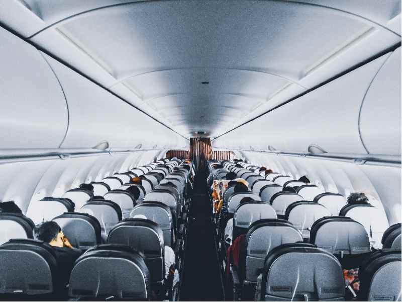 美股異動 | 美國航空公司股價下跌 聯合大陸航空(UAL.US)跌超7%