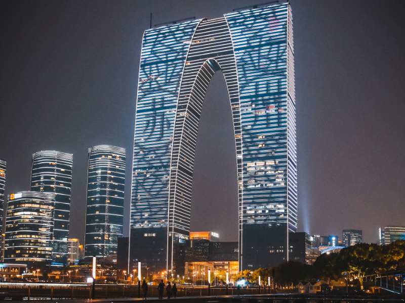 里昂:升江南布衣(03306)目標價至25港元 評級“跑贏大市”