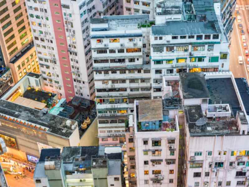 中原地產:2026-27年香港私人住宅平均落成量料回落至1.55萬個