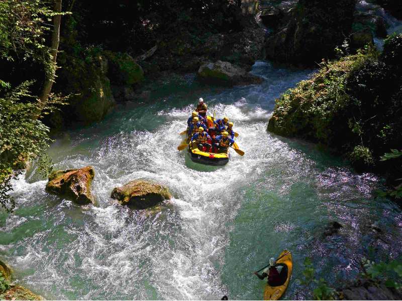 鴻盛昌資源(01850)股東將股票由勝利證券香港轉入天風國際證券與期貨 轉倉市值957萬港元