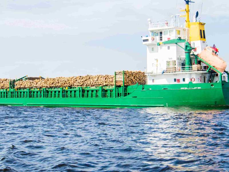 大和:维持中远海控(01919)“持有”评级 目标价上调至15港元