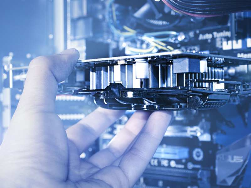 英偉達(NVDA.US)推出全球首個量子開源AI模型 量子計算概念股應聲大漲