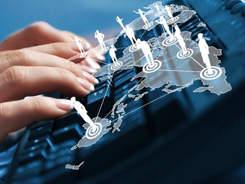 軟件股反彈之下賽富時(CRM.US)仍滯後,財報能否緩解AI擔憂?