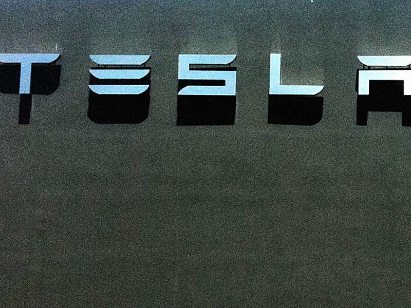 特斯拉(TSLA.US)万亿估值支柱迎来现实考验:Robotaxi德州车队规模仅42辆,不足Waymo十分之一