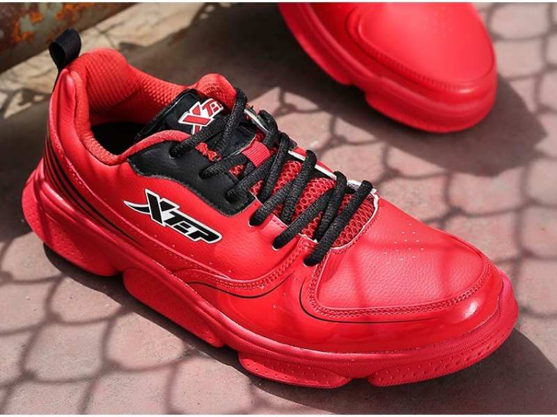 中银国际:降特步国际(01368)目标价至4.3港元 上半年销售逊预期