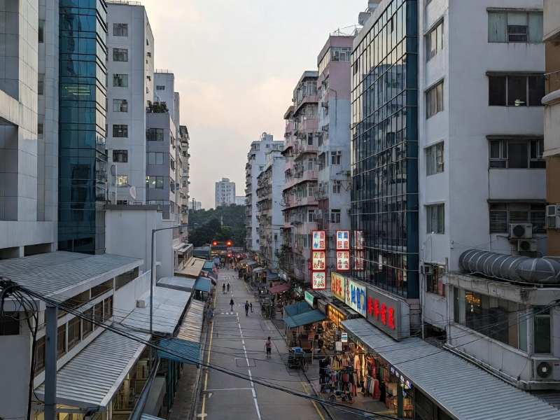 香港房委会:公屋租金将于10月1日起上调2.04%