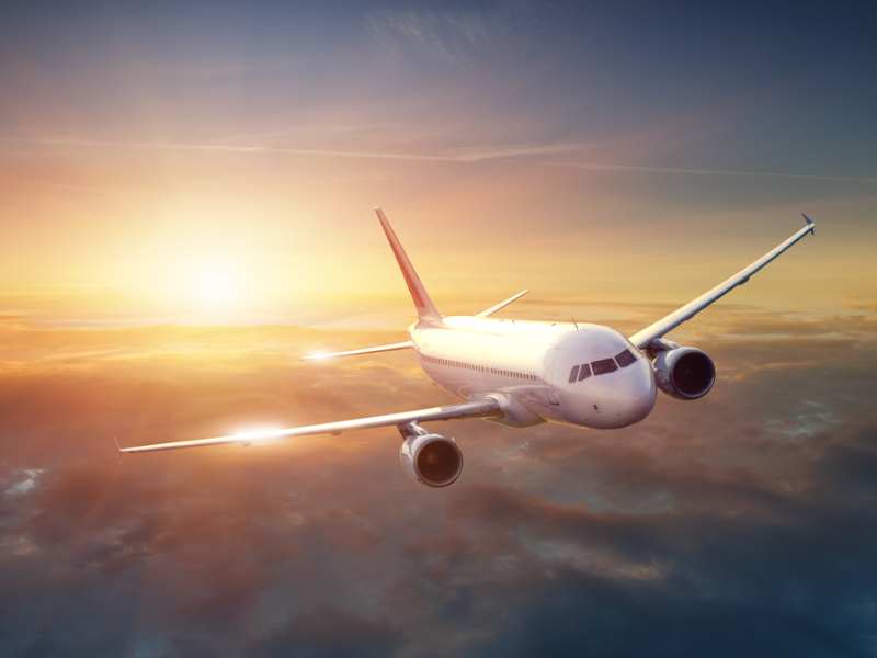 国泰航空(00293)8月起上调客运燃油附加费 增幅最高达41%
